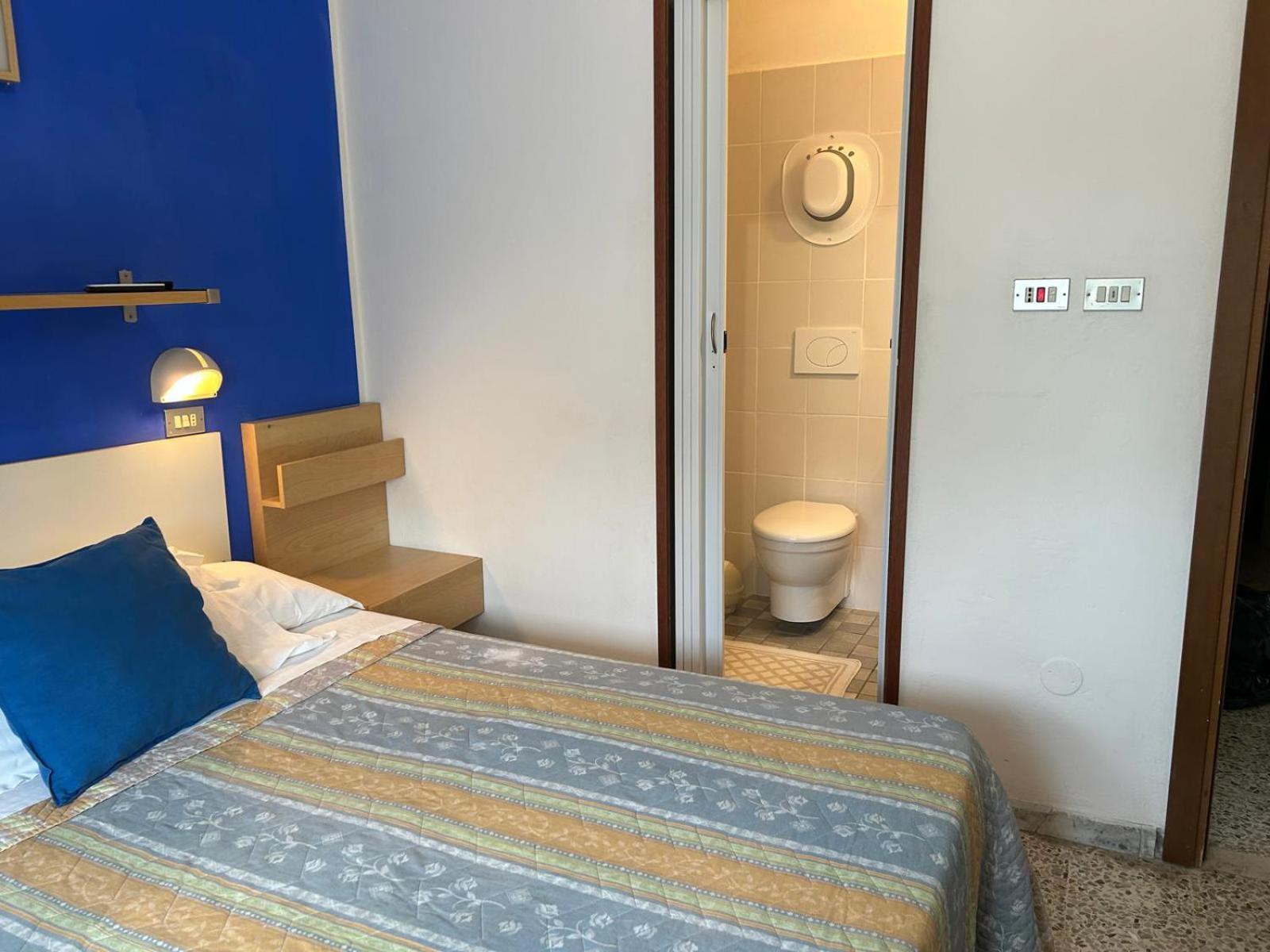 רימיני Bed And Breakfast Villa Giovanna מראה חיצוני תמונה